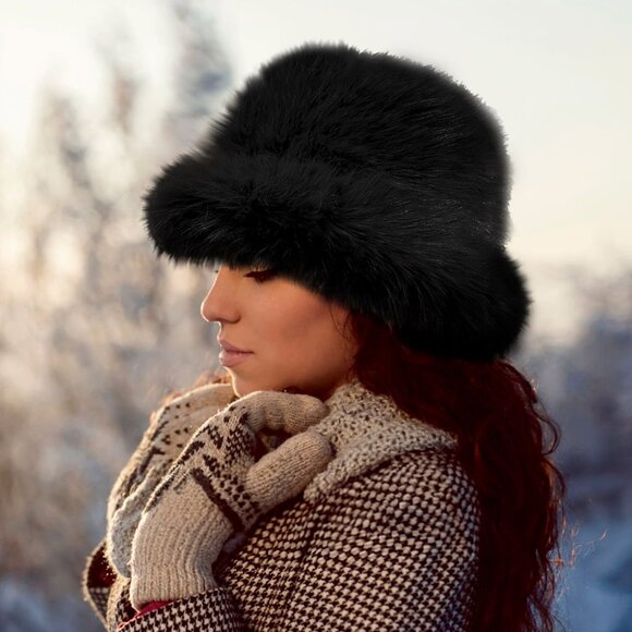 Fabulous French Couture Emily In Paris Faux Fur Bucket Hat - Picture 3 of 7